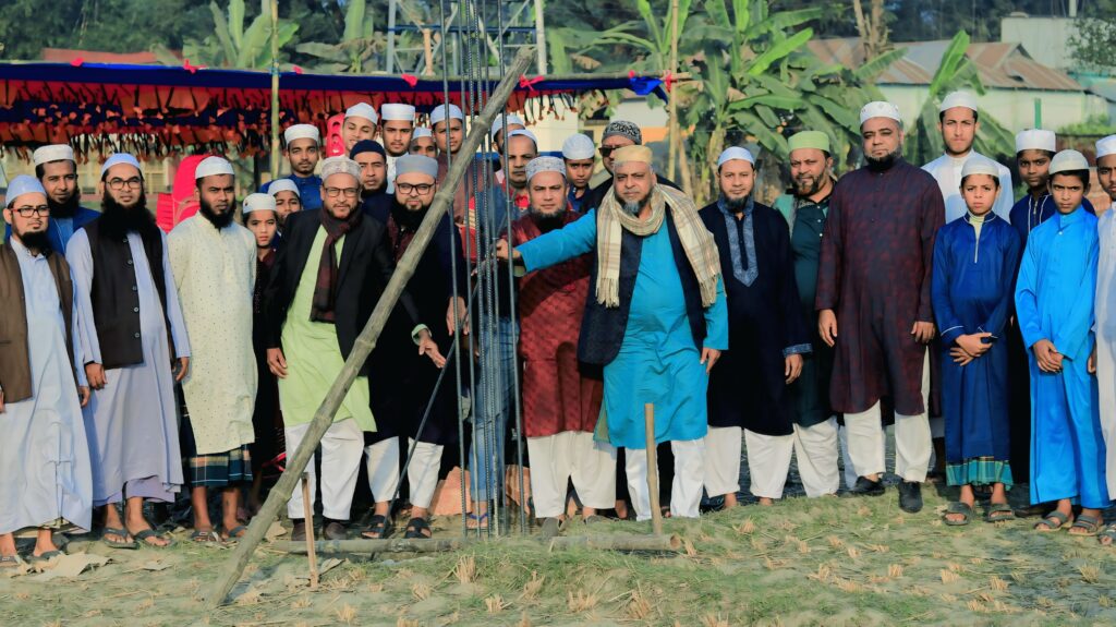 বীর আহাম্মদপুরে নূরে মদিনা নূরানী ও হাফিজিয়া মাদরাসার ভিত্তিপ্রস্তর স্থাপন